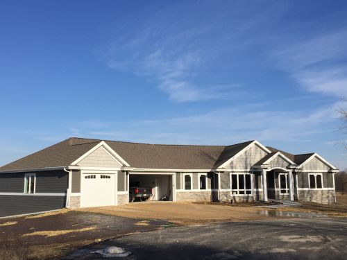 4 bedroom ranch - finished basement - deforest wi